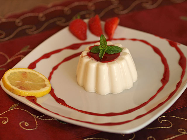 Panna cotta al limone.