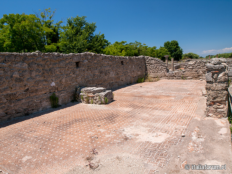 Paestum, Włochy - przydałaby się taka posadzka w domu. ;)